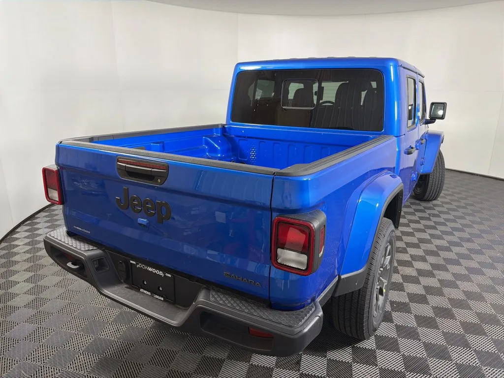 Jeep Gladiator photo 18