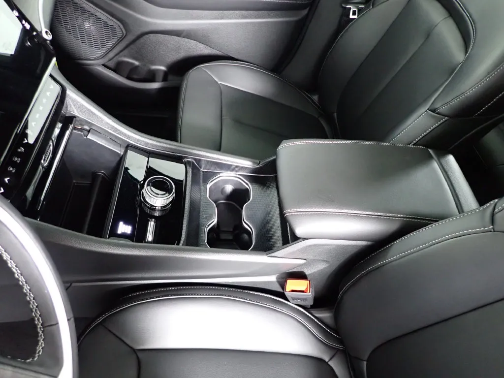 Jeep Grand Cherokee photo 30