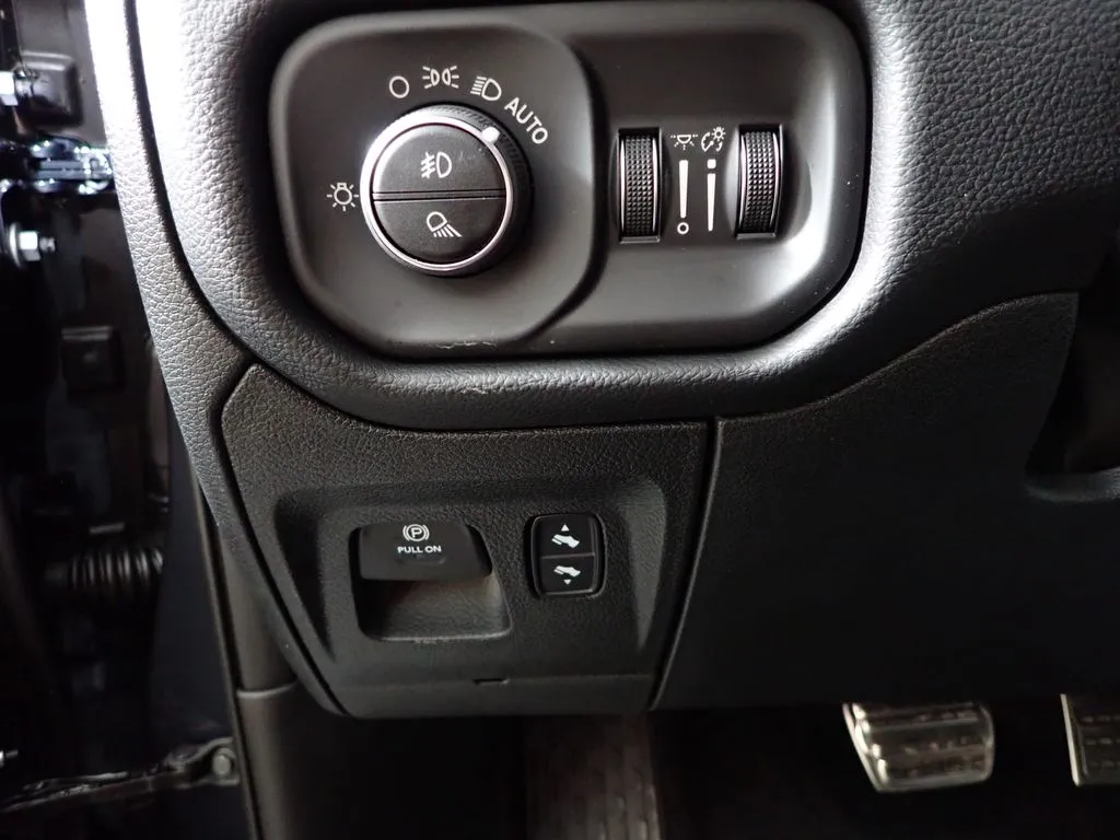 Ram 1500 photo 24