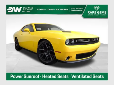 Yellow 2017 Dodge Challenger R/T for sale in Rockbridge, OH
