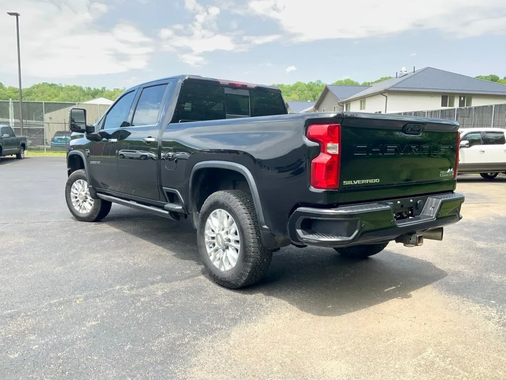 Chevrolet Silverado photo 9