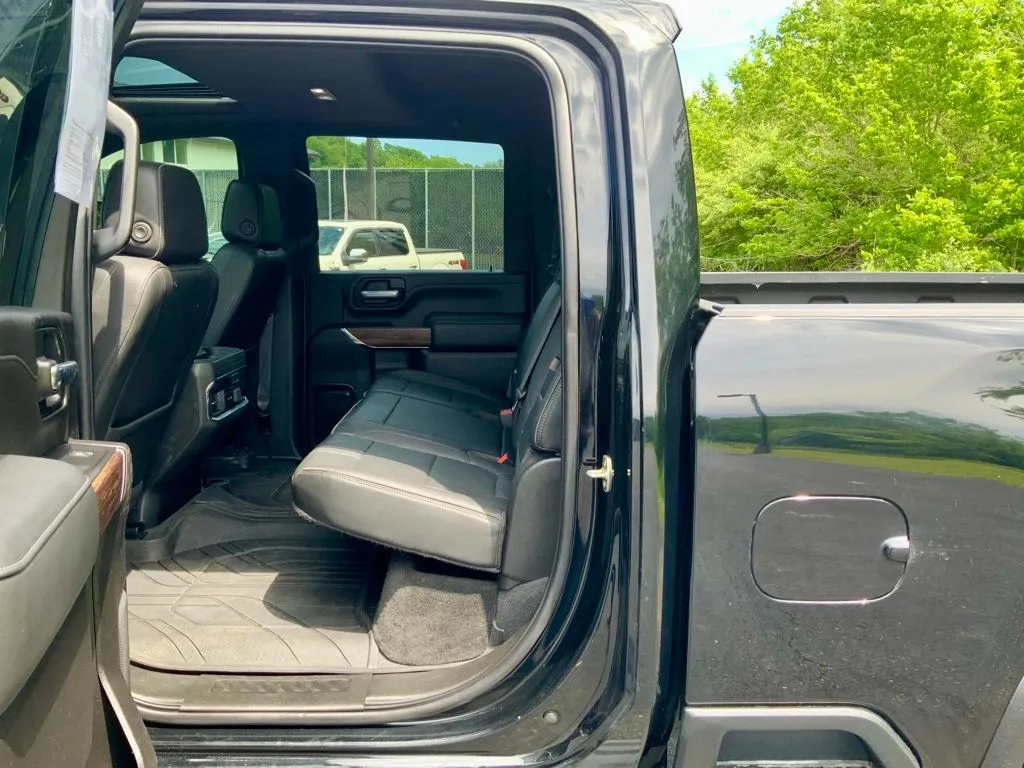 Chevrolet Silverado photo 23