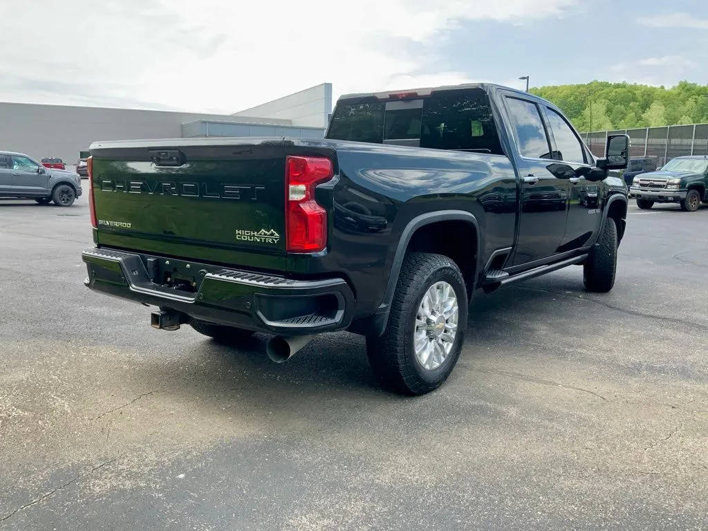 Chevrolet Silverado photo 12