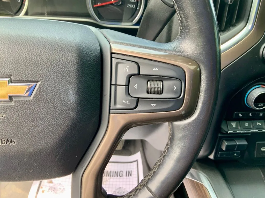 Chevrolet Silverado photo 21