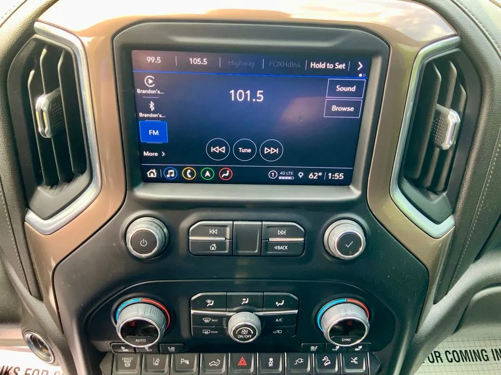 Chevrolet Silverado photo 18