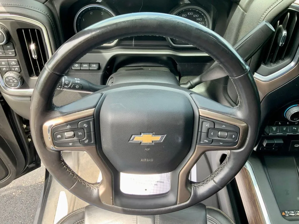 Chevrolet Silverado photo 19