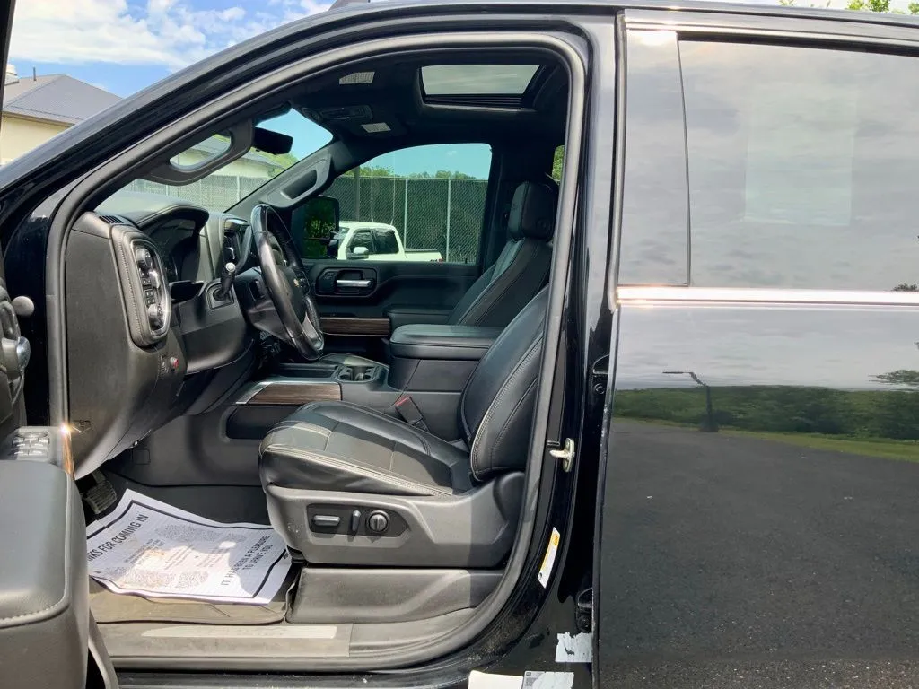 Chevrolet Silverado photo 14
