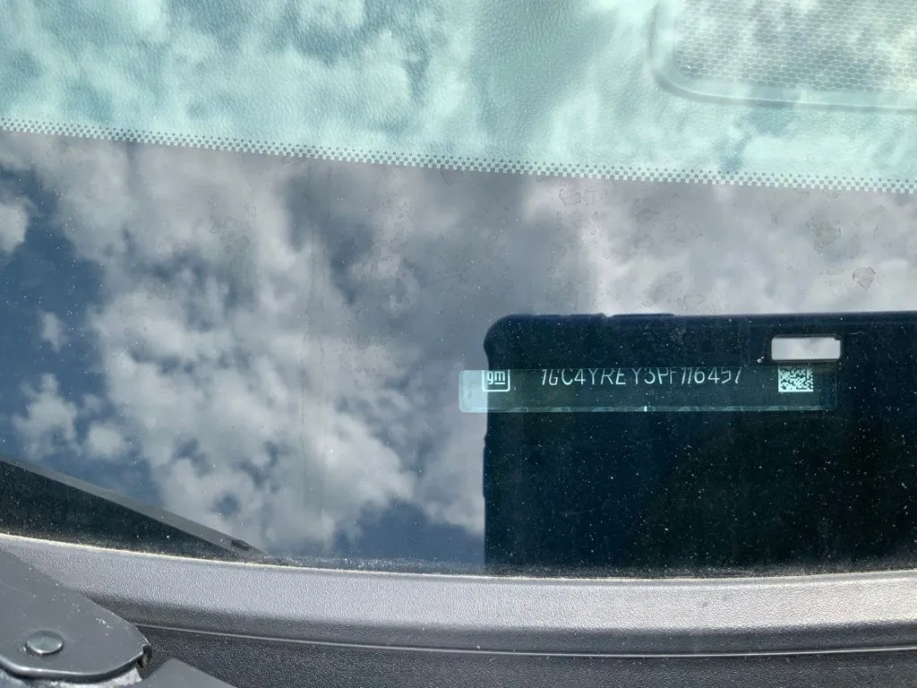 Chevrolet Silverado photo 28