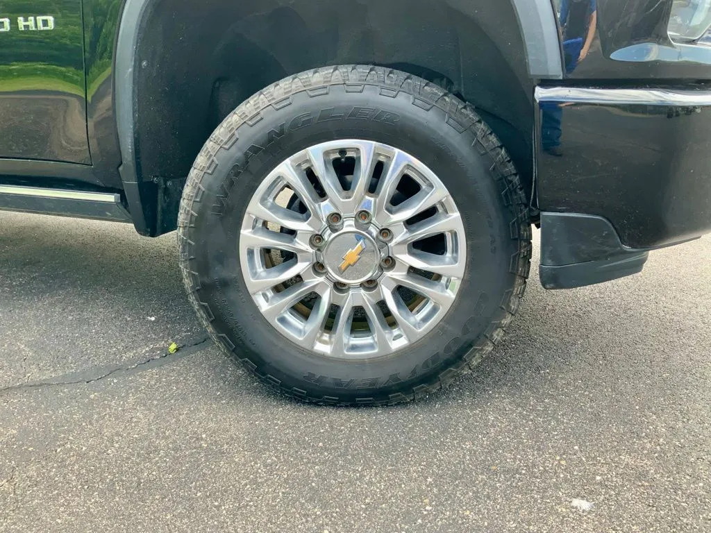 Chevrolet Silverado photo 26