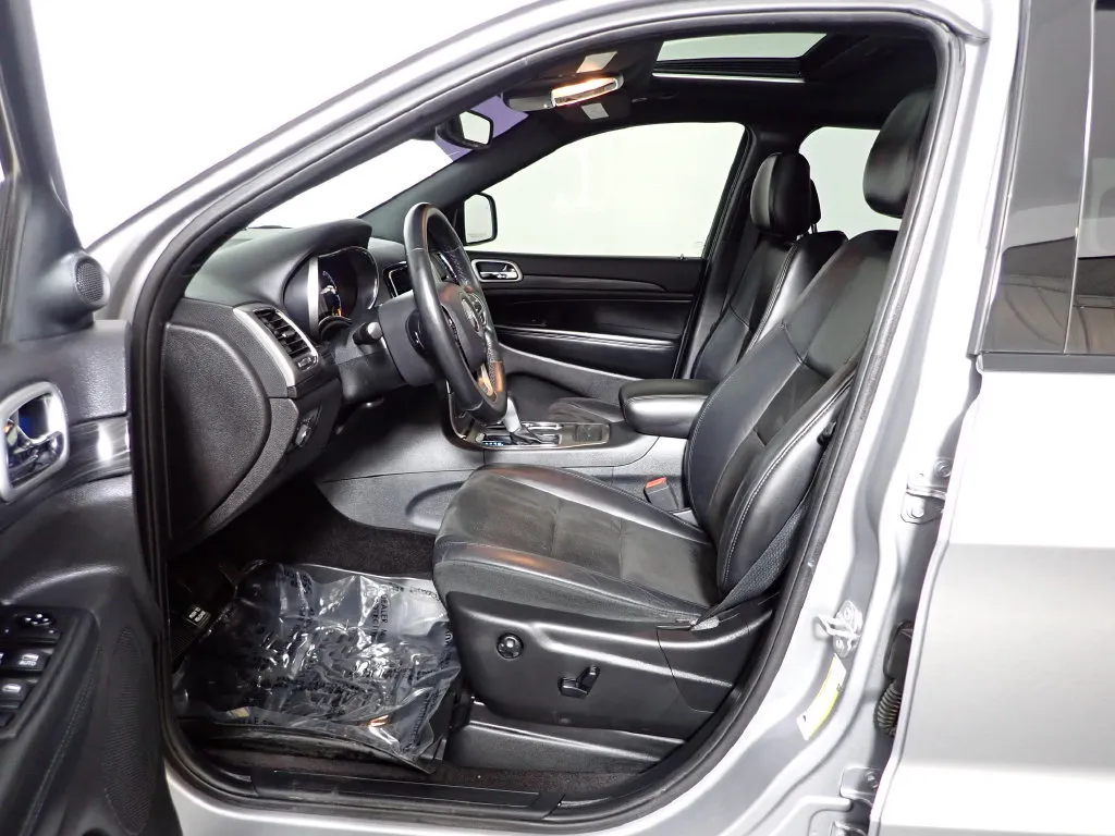 Jeep Grand Cherokee photo 20