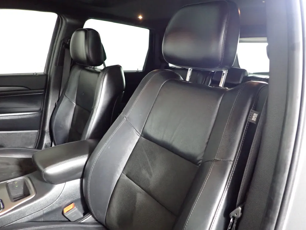 Jeep Grand Cherokee photo 21