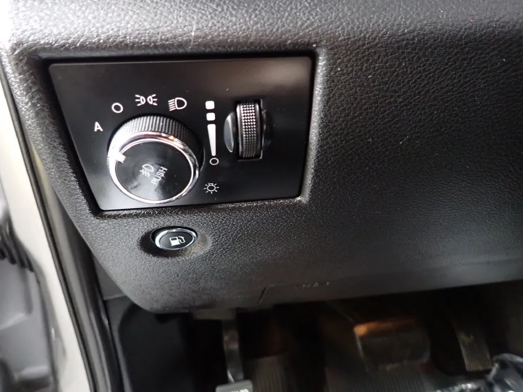 Jeep Grand Cherokee photo 23