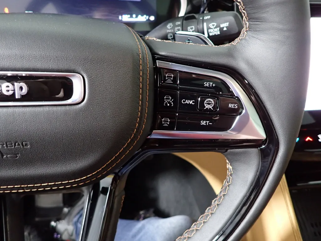Jeep Grand Cherokee L photo 31