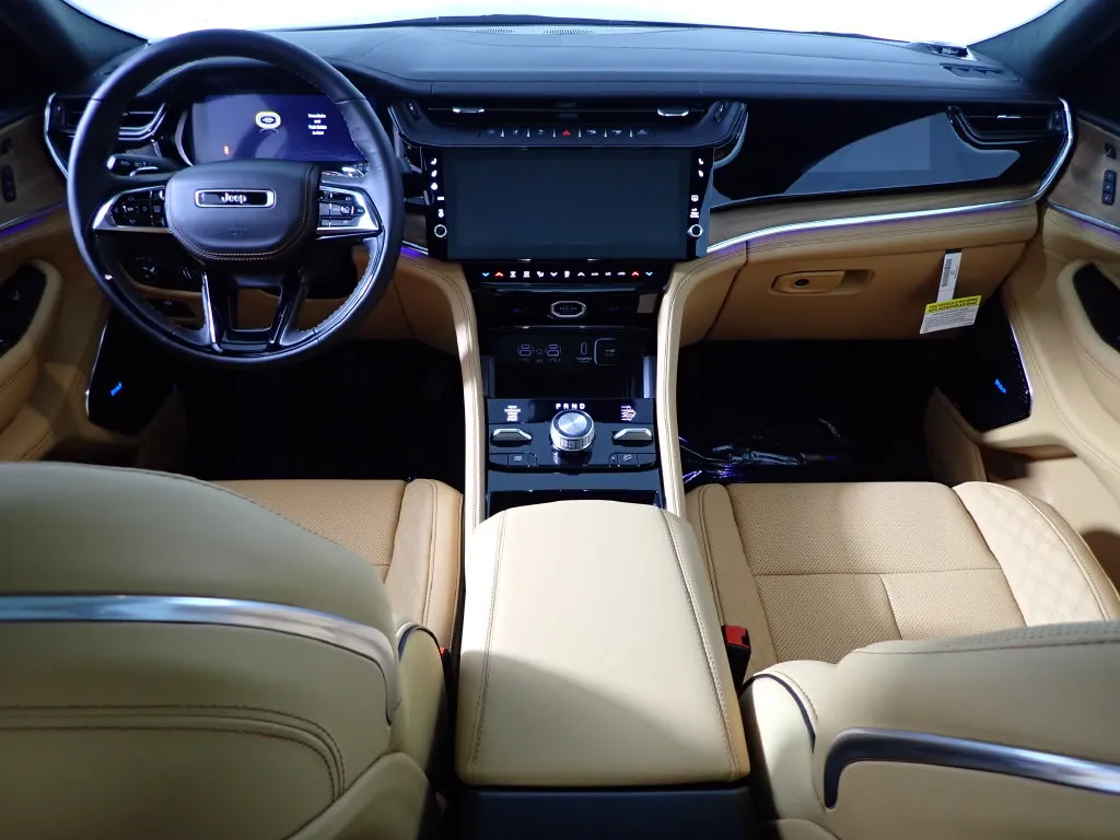 Jeep Grand Cherokee L photo 33