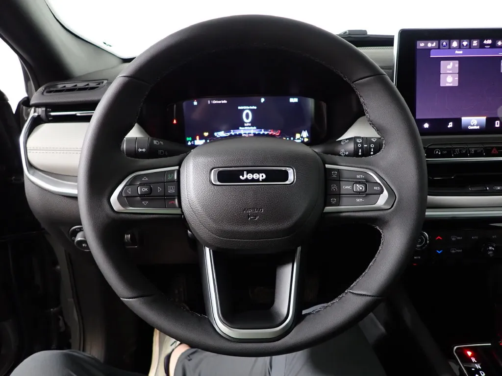 Jeep Compass photo 26
