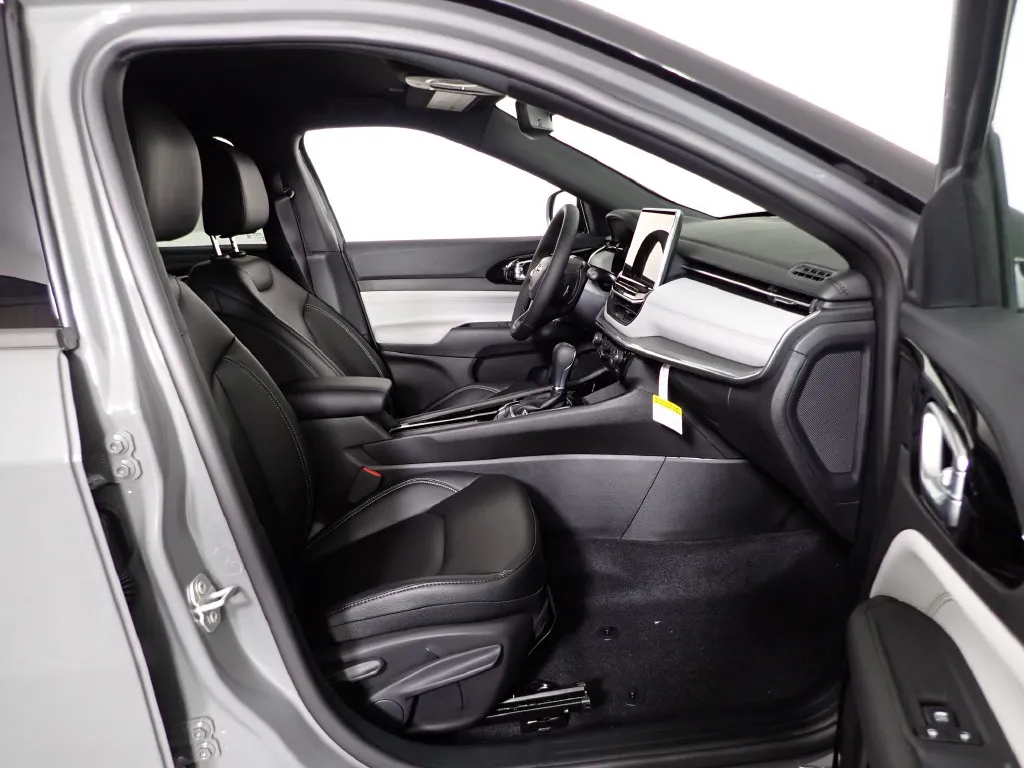 Jeep Compass photo 37
