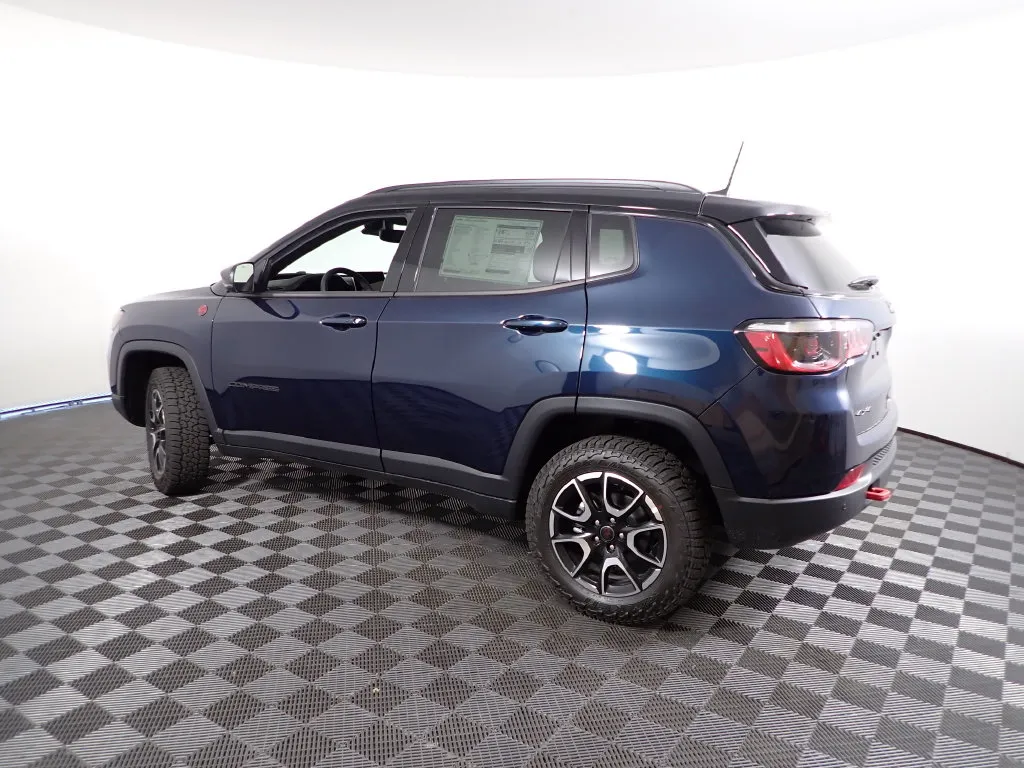 Jeep Compass photo 12