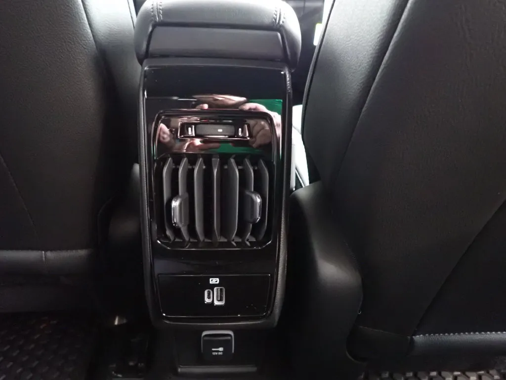 Jeep Compass photo 37