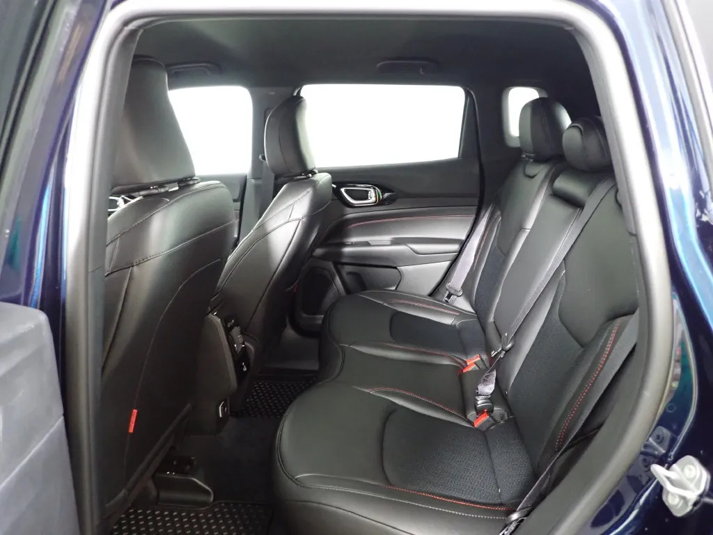 Jeep Compass photo 34