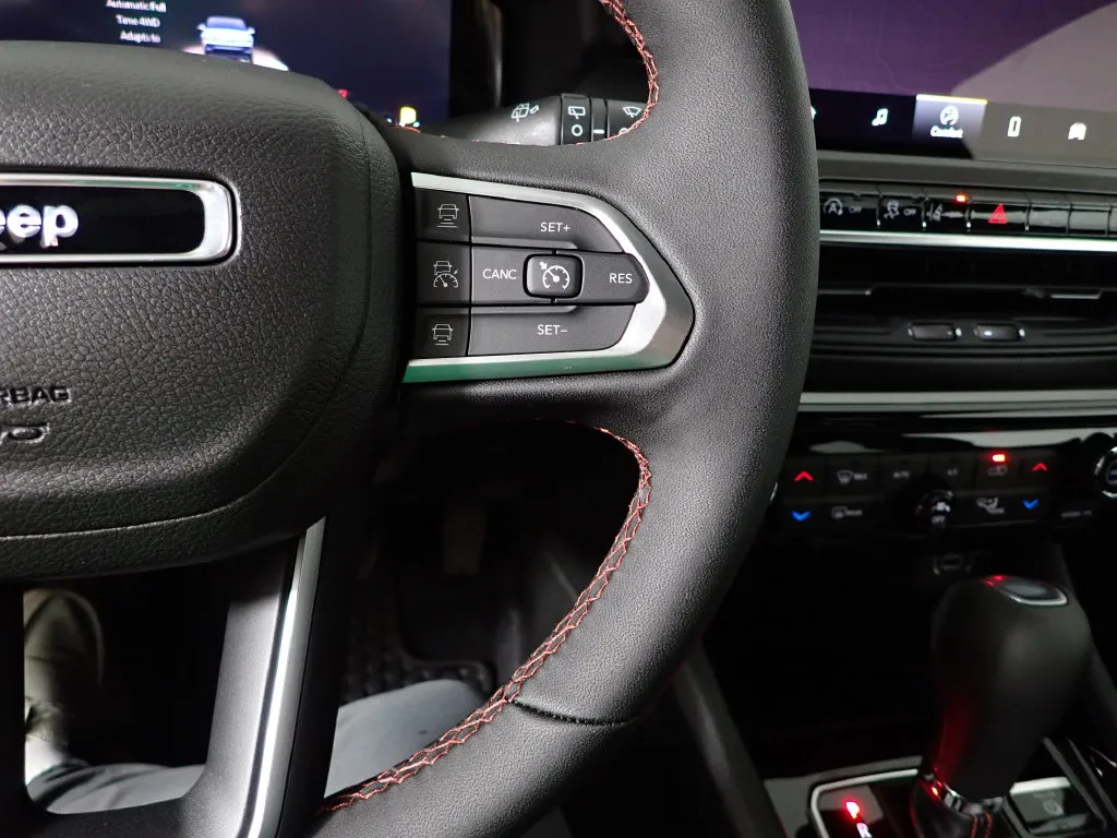 Jeep Compass photo 29