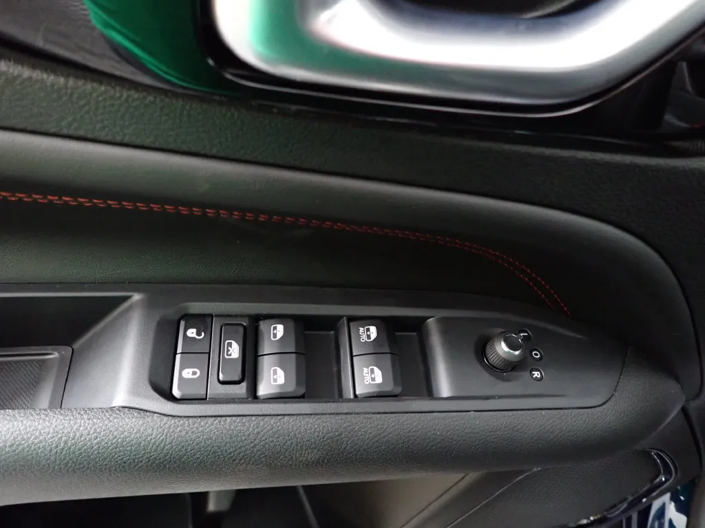 Jeep Compass photo 21