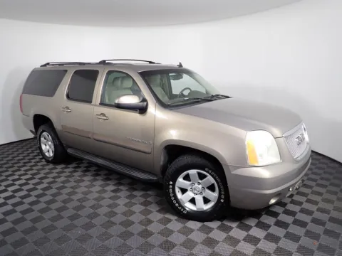 More photos of 2007 GMC Yukon XL SLE 1500 at Don Wood Chrysler Dodge Jeep Ram, OH