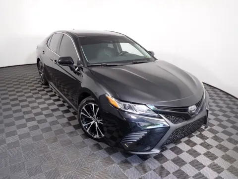 More photos of 2019 Toyota Camry SE at Don Wood Chrysler Dodge Jeep Ram, OH