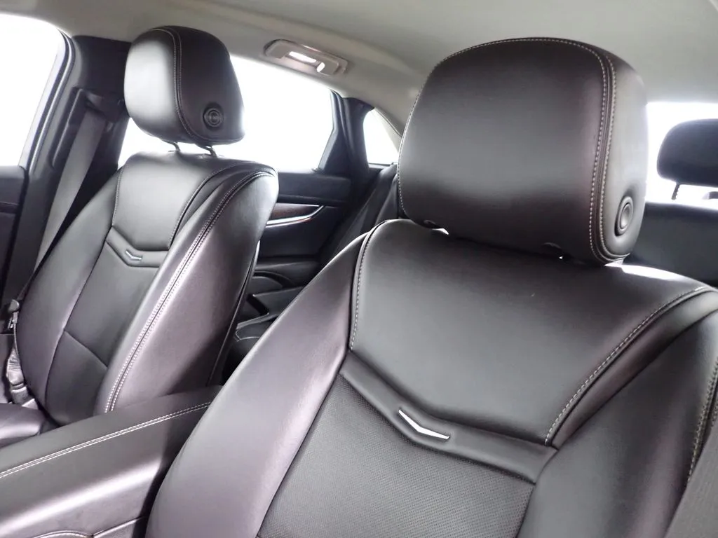 Cadillac XTS photo 24