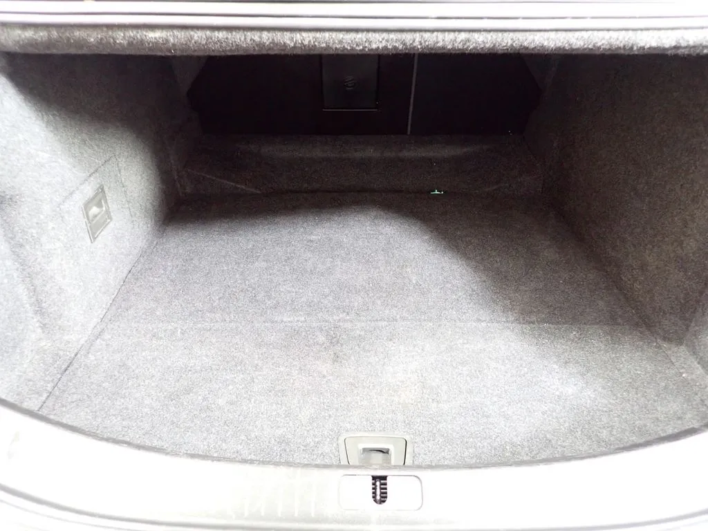 Cadillac XTS photo 17