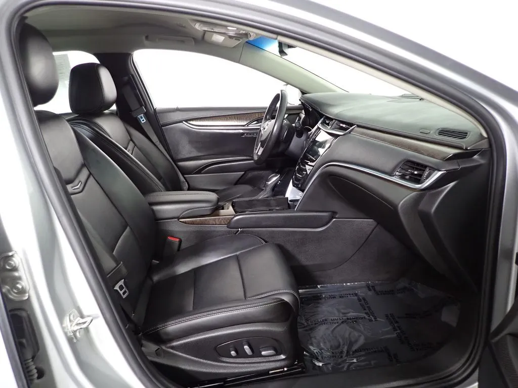 Cadillac XTS photo 39