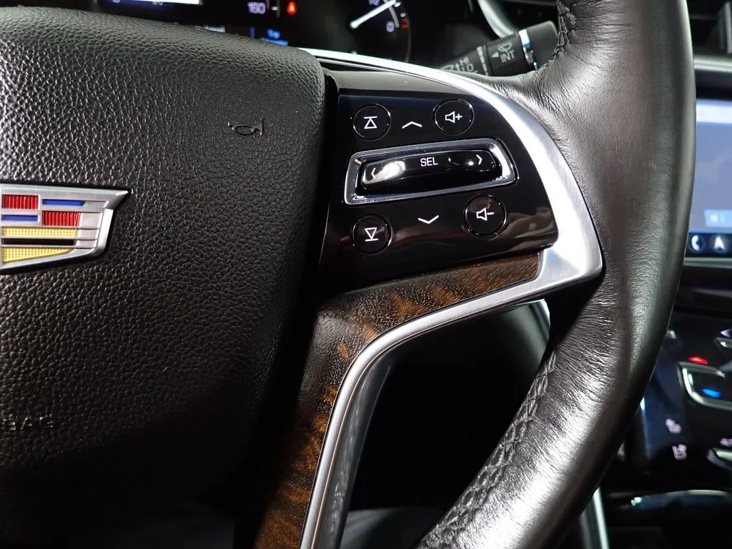 Cadillac XTS photo 29