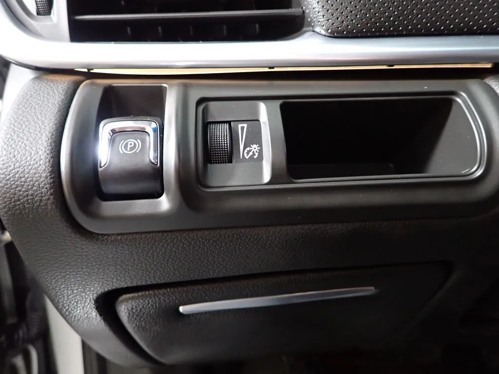 Cadillac XTS photo 25