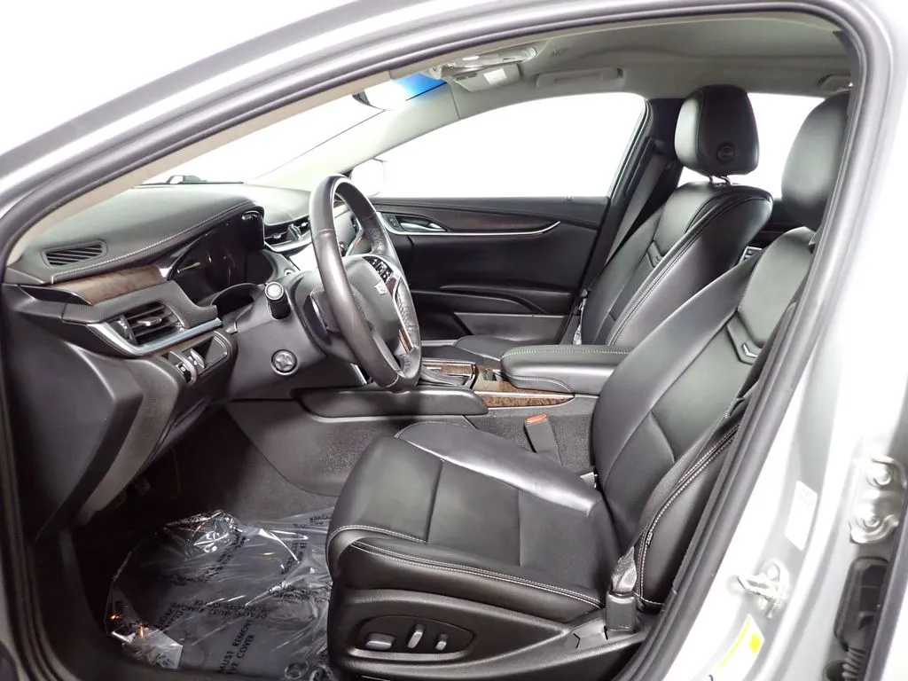 Cadillac XTS photo 23