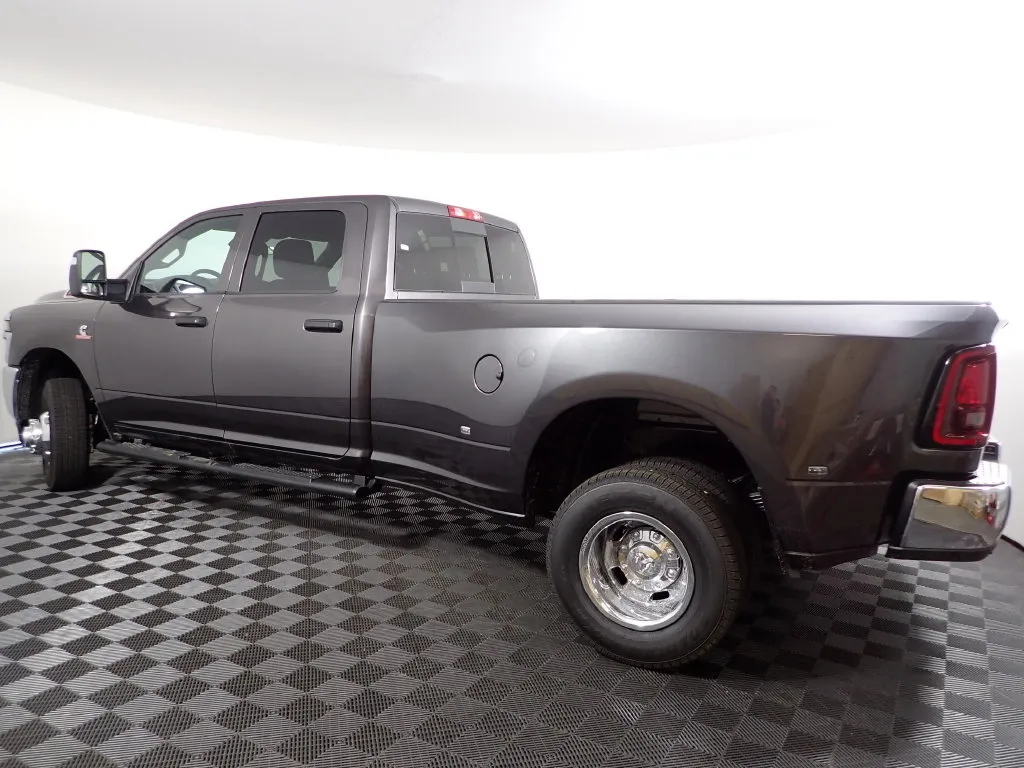 Ram 3500 photo 11