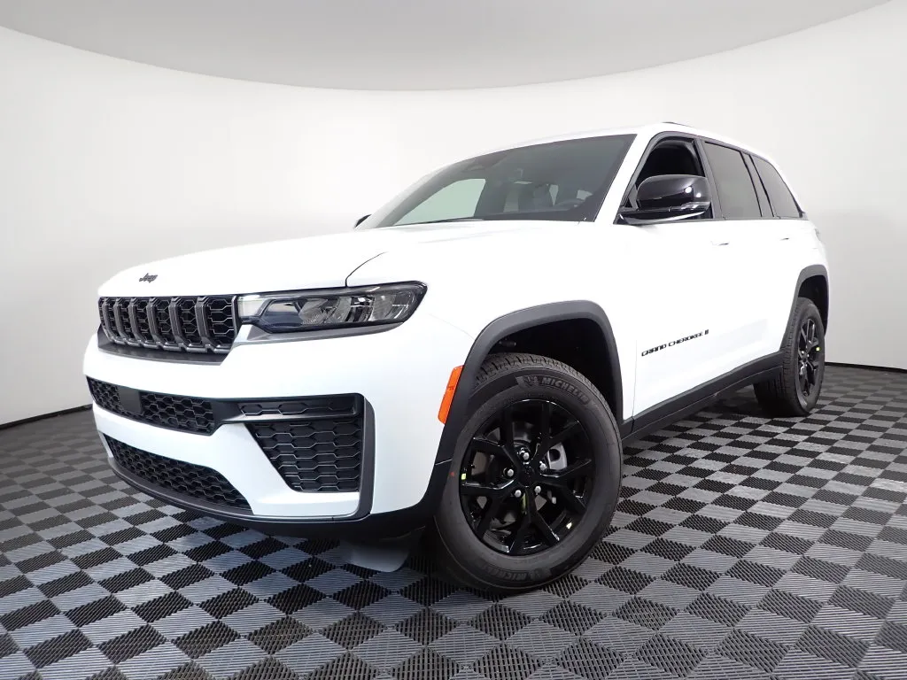 Jeep Grand Cherokee photo 2