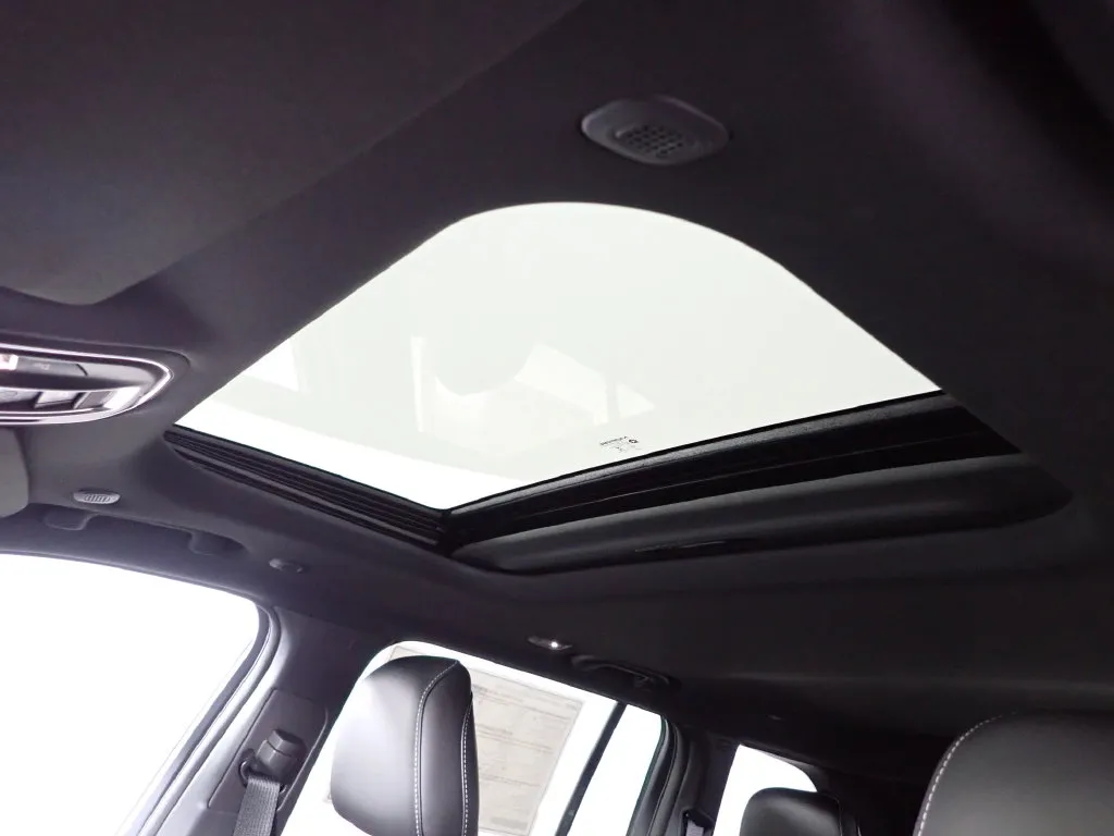Jeep Grand Cherokee photo 6