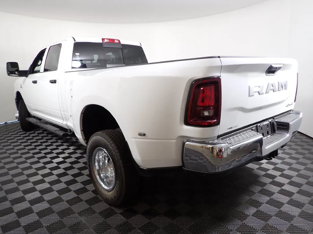 Ram 3500 photo 11