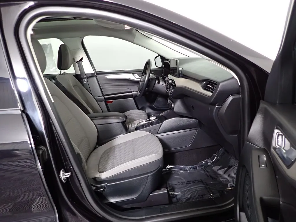Ford Escape photo 35
