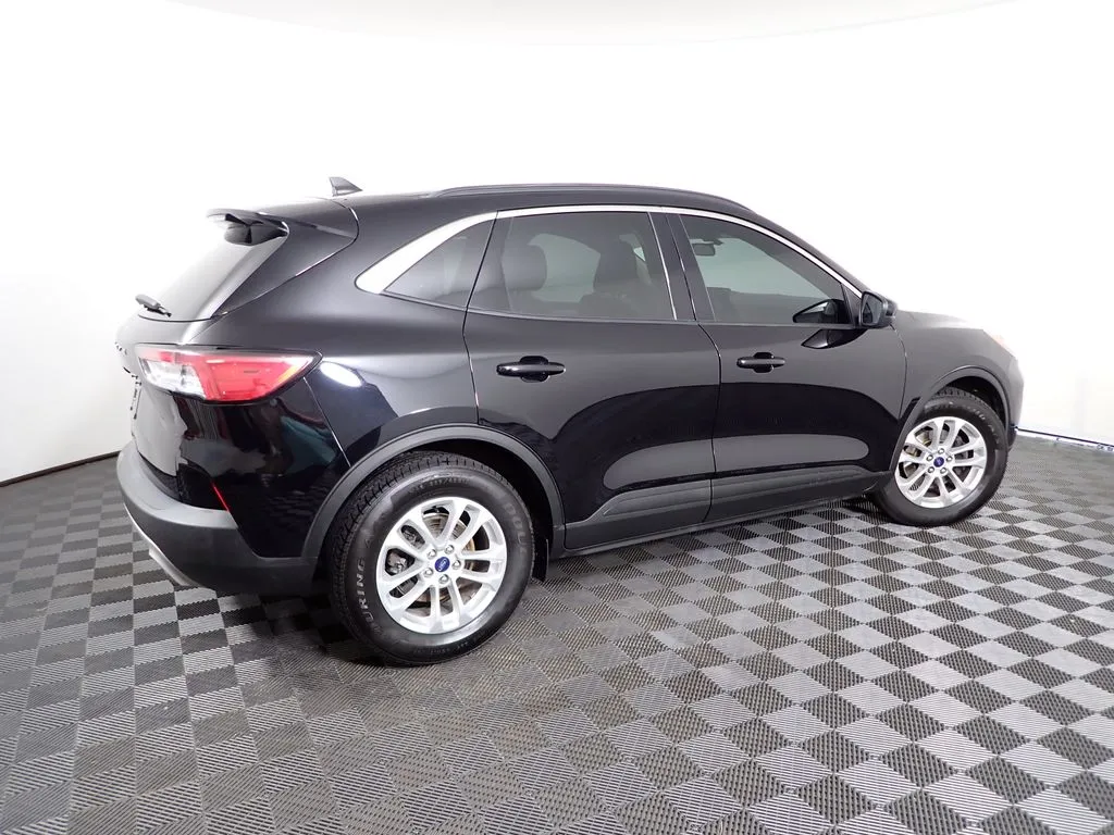 Ford Escape photo 17