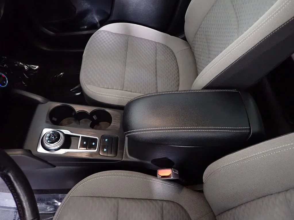 Ford Escape photo 28