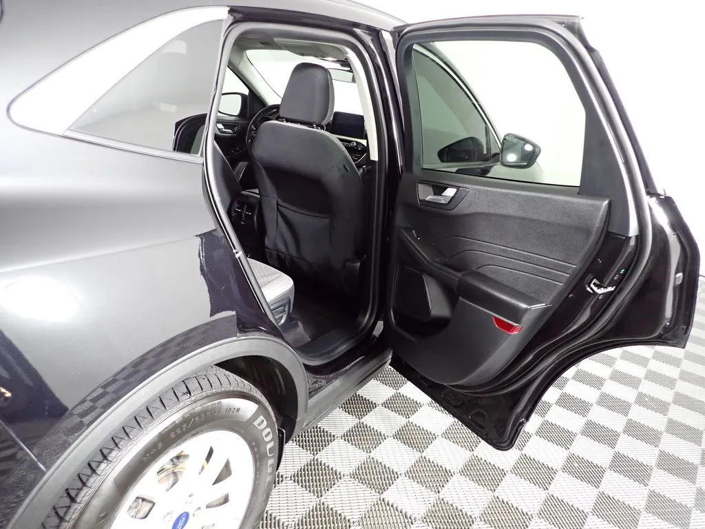 Ford Escape photo 32