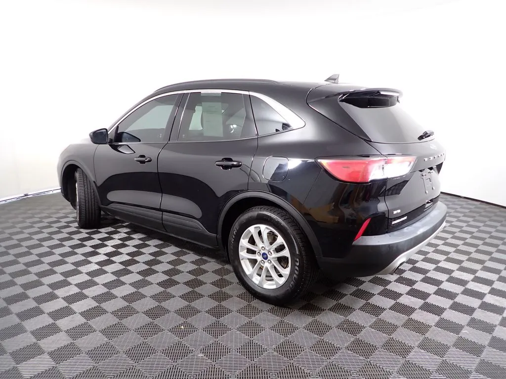 Ford Escape photo 11