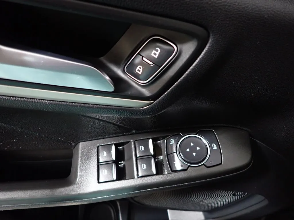 Ford Escape photo 19