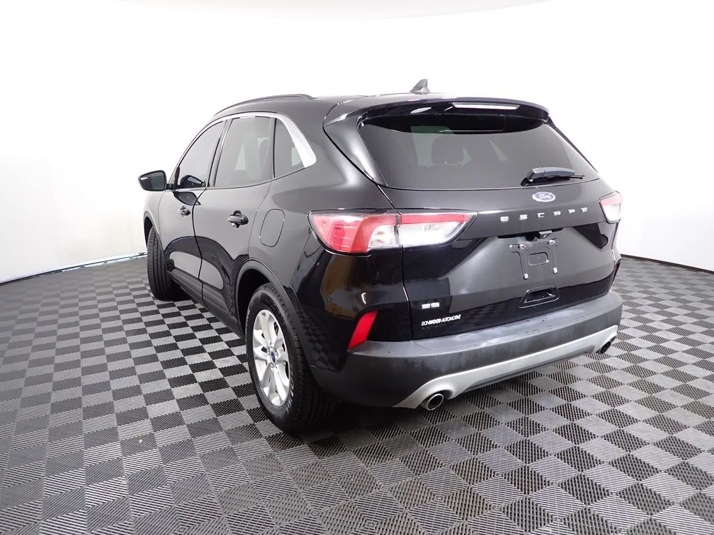 Ford Escape photo 12