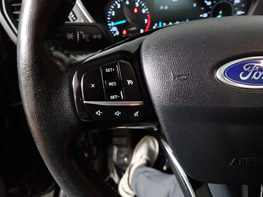 Ford Escape photo 25