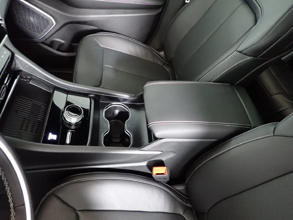 Jeep Grand Cherokee photo 31