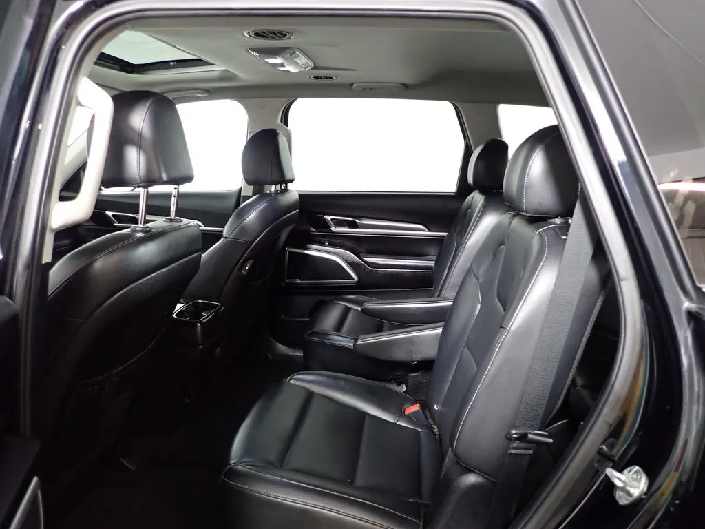 Kia Telluride photo 35