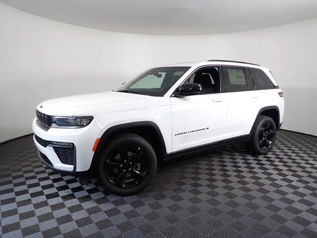 Jeep Grand Cherokee photo 10