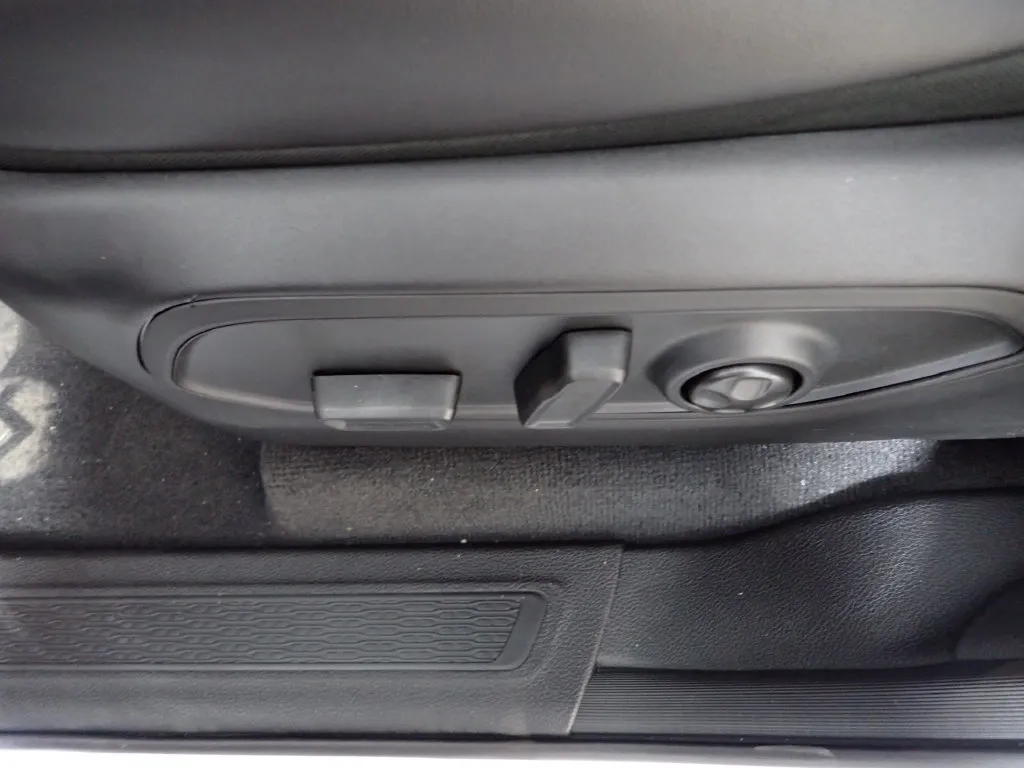 Jeep Grand Cherokee photo 23