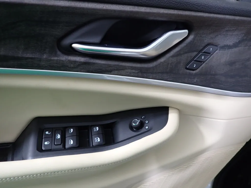 Jeep Grand Cherokee L photo 21